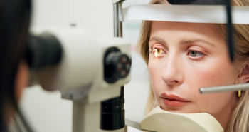 Why Does My Eye Hurt When I Blink check